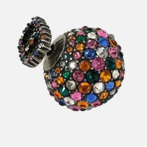 DIOR
Tribal earrings
Authentic, used